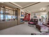 1360 Pacific St - Photo 20