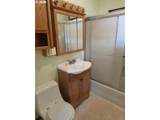746 Lee St - Photo 15