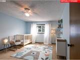 2883 Spruce St - Photo 16