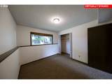 2883 Spruce St - Photo 28