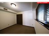 2883 Spruce St - Photo 29