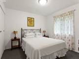 4510 Mapleton Dr - Photo 17