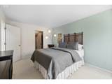 17666 Rolling Hill Ln - Photo 13
