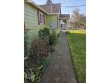 1589 Calkins Ave - Photo 7