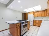 690 Marylhurst Dr - Photo 14
