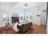 760 Justin St - Photo 6