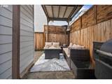 1042 College St - Photo 15