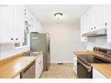 17582 Rolling Hill Ln - Photo 4