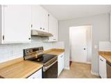 17582 Rolling Hill Ln - Photo 6