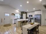 1015 Peach Rd - Photo 9