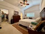 1215 Ransom Ave - Photo 19