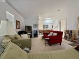 1215 Ransom Ave - Photo 3