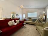 1215 Ransom Ave - Photo 4
