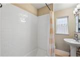 2120 Halsey St - Photo 23