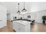 2574 Brackenfern Rd - Photo 18