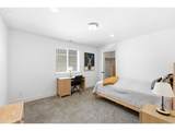 2574 Brackenfern Rd - Photo 36