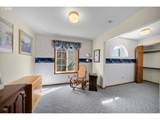2350 Holly Pl - Photo 33