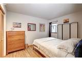 1040 Naito Pkwy - Photo 13