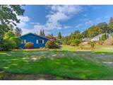 1395 Twins Ln - Photo 10