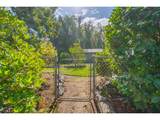 1395 Twins Ln - Photo 11