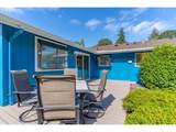 1395 Twins Ln - Photo 15