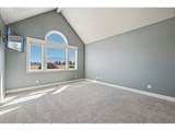 1574 Redwood St - Photo 14