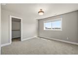 1574 Redwood St - Photo 19