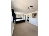 1060 Marion Ave - Photo 21