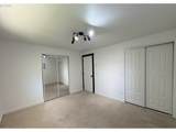 1060 Marion Ave - Photo 26