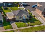 1720 9TH St - Photo 18