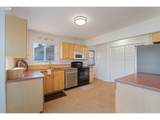 1720 9TH St - Photo 3