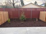 9259 Burnside St - Photo 27