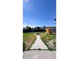 800 E St - Photo 23