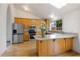 831 Greenwich Ave - Photo 12