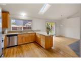 831 Greenwich Ave - Photo 13
