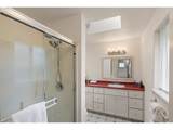 831 Greenwich Ave - Photo 22