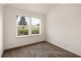831 Greenwich Ave - Photo 24