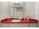 831 Greenwich Ave - Photo 29
