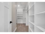 483 Meadows Dr - Photo 15