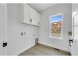 483 Meadows Dr - Photo 17