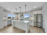 483 Meadows Dr - Photo 4
