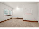 820 Park Ter - Photo 34