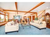 1055 Estate Dr - Photo 5
