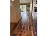 910 Naito Pkwy - Photo 3