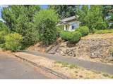 2113 Sumner St - Photo 2