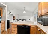 1050 Yew St - Photo 12
