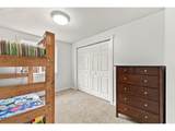 1050 Yew St - Photo 17
