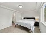 1050 Yew St - Photo 20