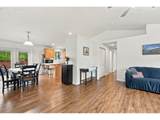 1050 Yew St - Photo 5
