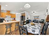1050 Yew St - Photo 9